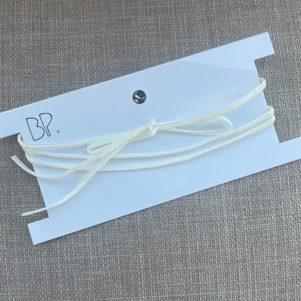 Nordstrom BP Women Choker Necklace White String Bow Tie Jewelry New
